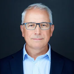 Varga Zoltán villamosmérnök, FAM szakoktató, MODELLO Intézet